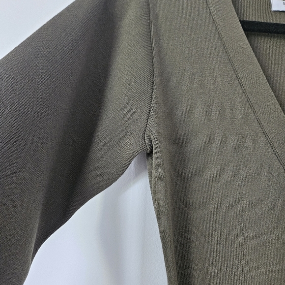 Smash + Tess Green Wrap Bishop Sleeve Dress - Picture 7 of 8